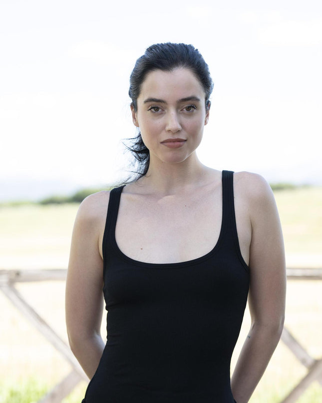 Ribbed tank top with shelf bra in black