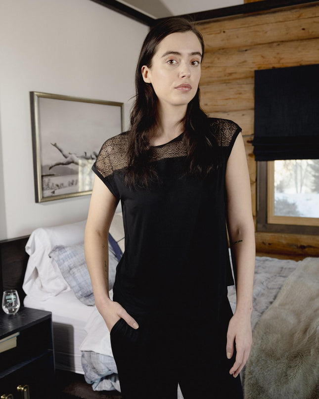 Nora t-shirt with pants set